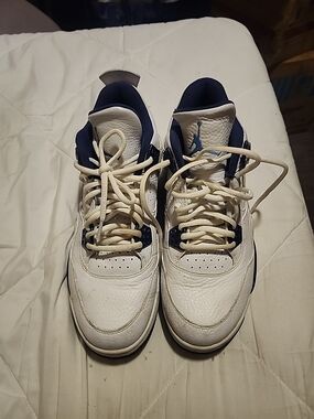 Air Jordan 4 Retro LS Columbia Men’s Retro Basketball Shoes in White/Navy